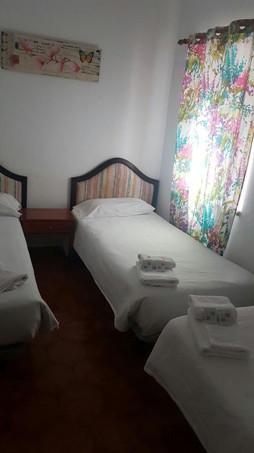 Residencial Rustic Lau Hostel Palma de Mallorca Ngoại thất bức ảnh